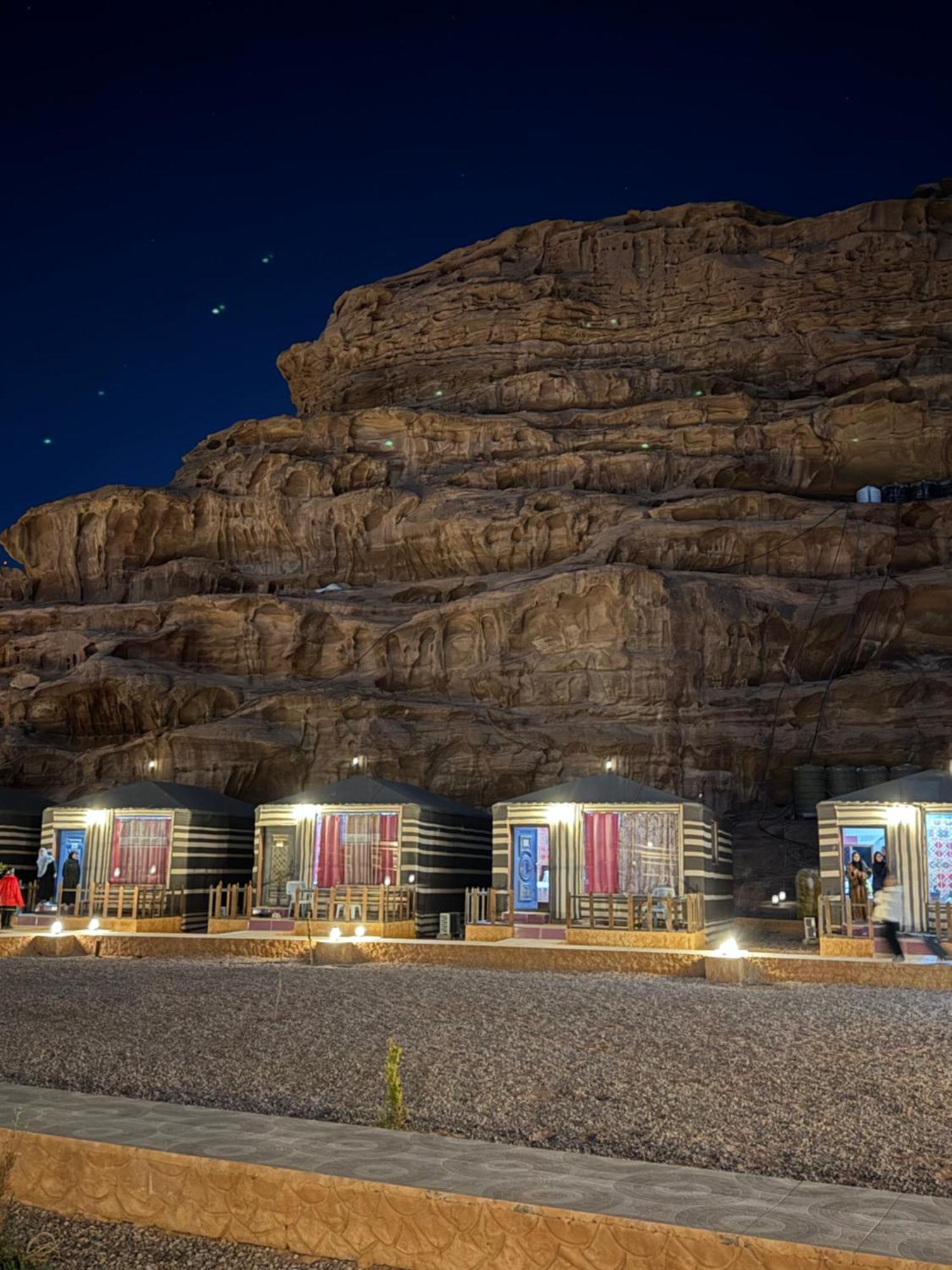Faisal Wadi Camp אתר קמפינג 4*